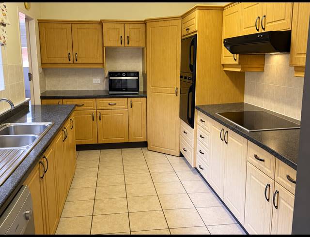 2 BEDROOM TOWNHOUSE FOR SALE IN AMBER VALLEY